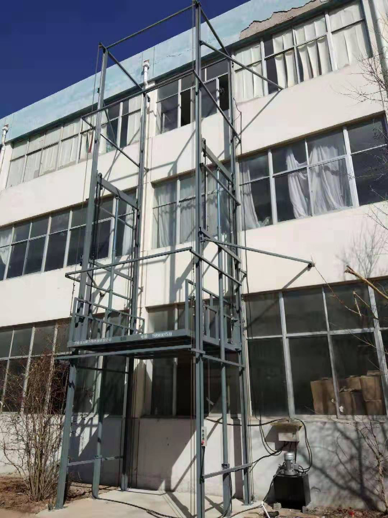 山东液压升降货梯厂家